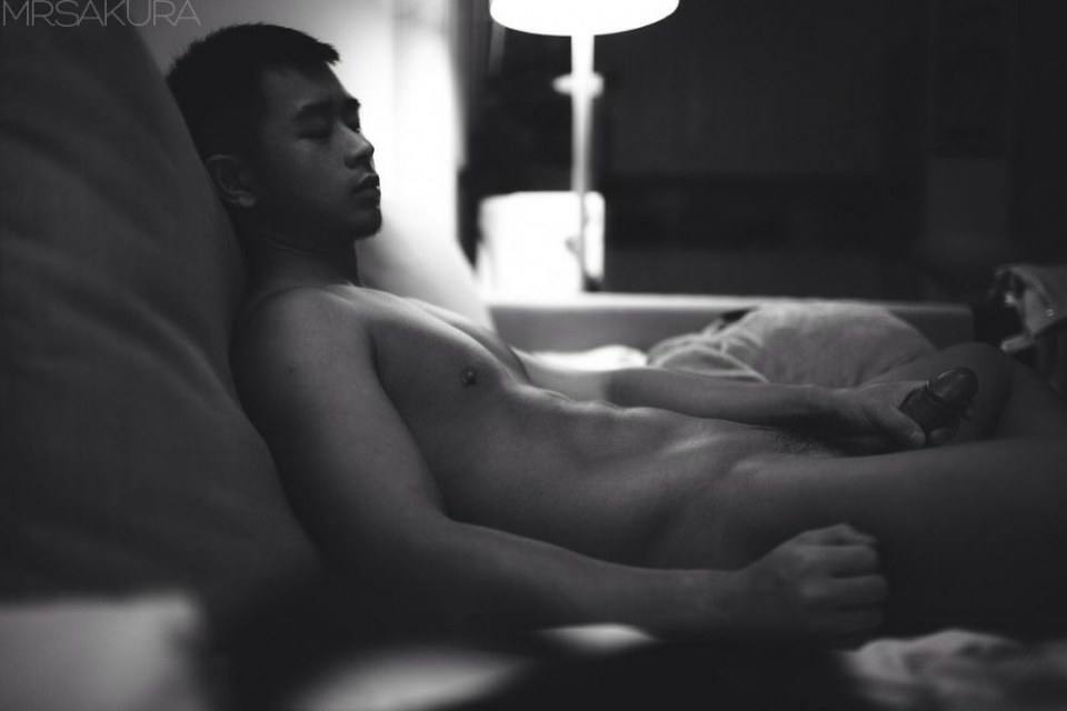 hot male 427 (18+)