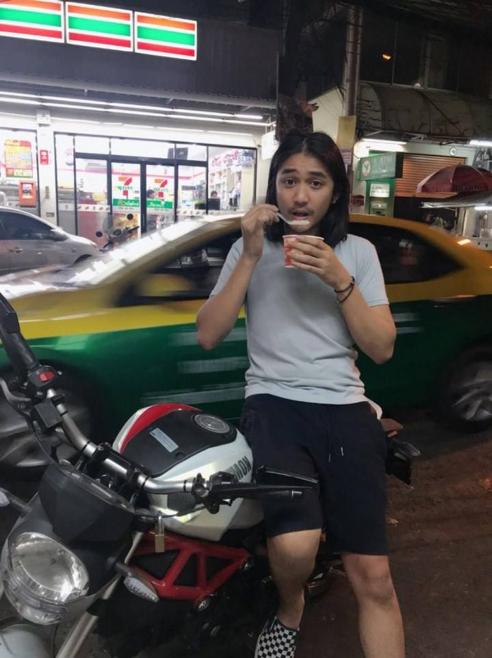 ฉันก็รักหนุ่มเซอร์ค่ะ 2,559