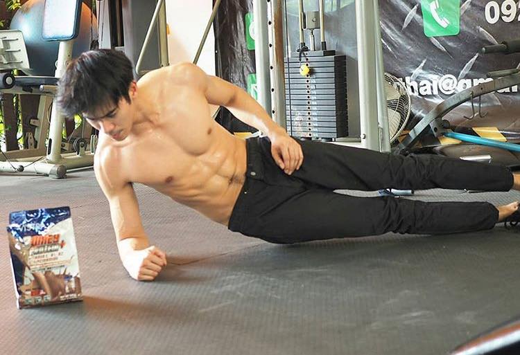 ครูสอนฟันดาบแซ่บเวอร์