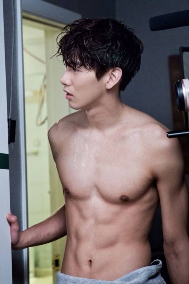 อยากซบหน้าอก ซุปตาร์
