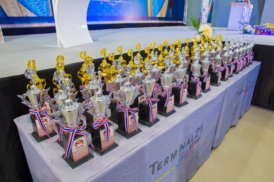 ราตรีผ้าไหม สายใยแห่งรัก คลับ ลิตเติ้ลคิดส์ ไทยแลนด์ สอนการแสดงโคราช