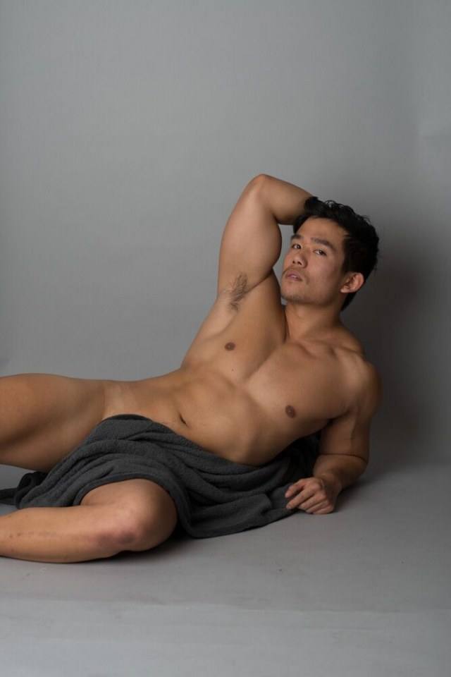 hot male 435 (18+)