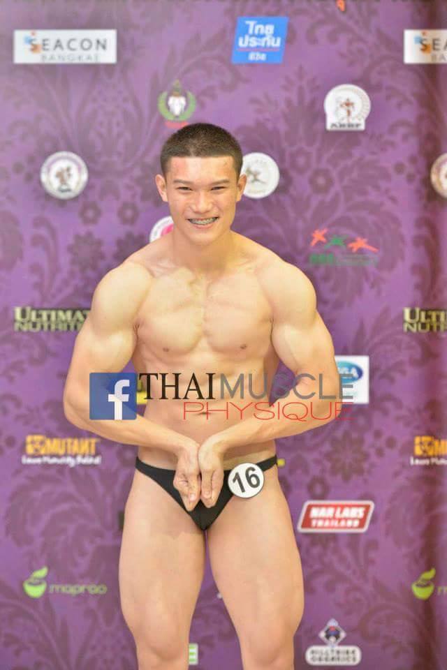 กล้ามขาวจั๊วะๆ