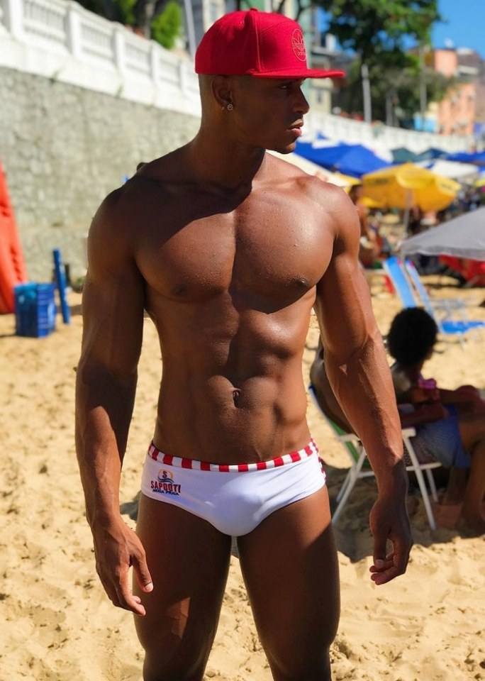 hot male 436 (18+)
