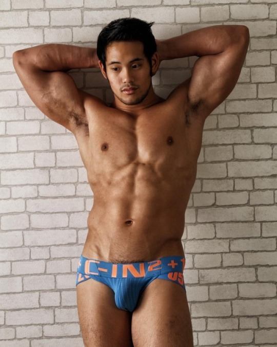 Hot guy in underwear 314