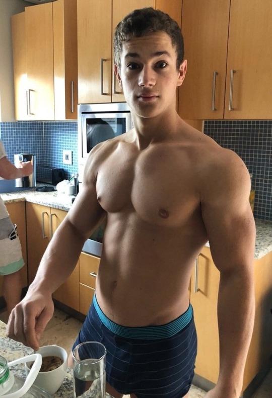 Hot guy in underwear 314