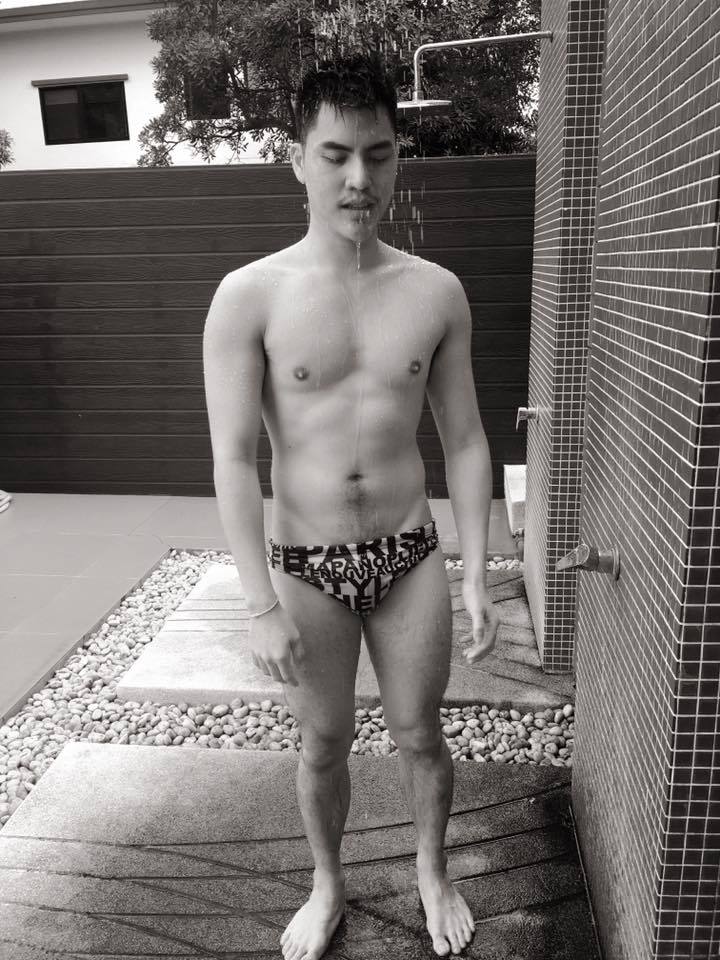 Hot guy in underwear 315