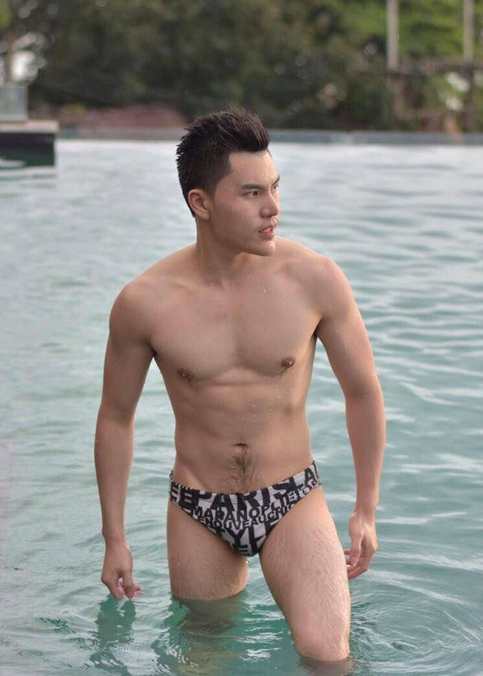 Hot guy in underwear 315