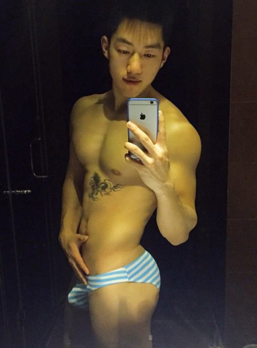 Hot guy in underwear 315
