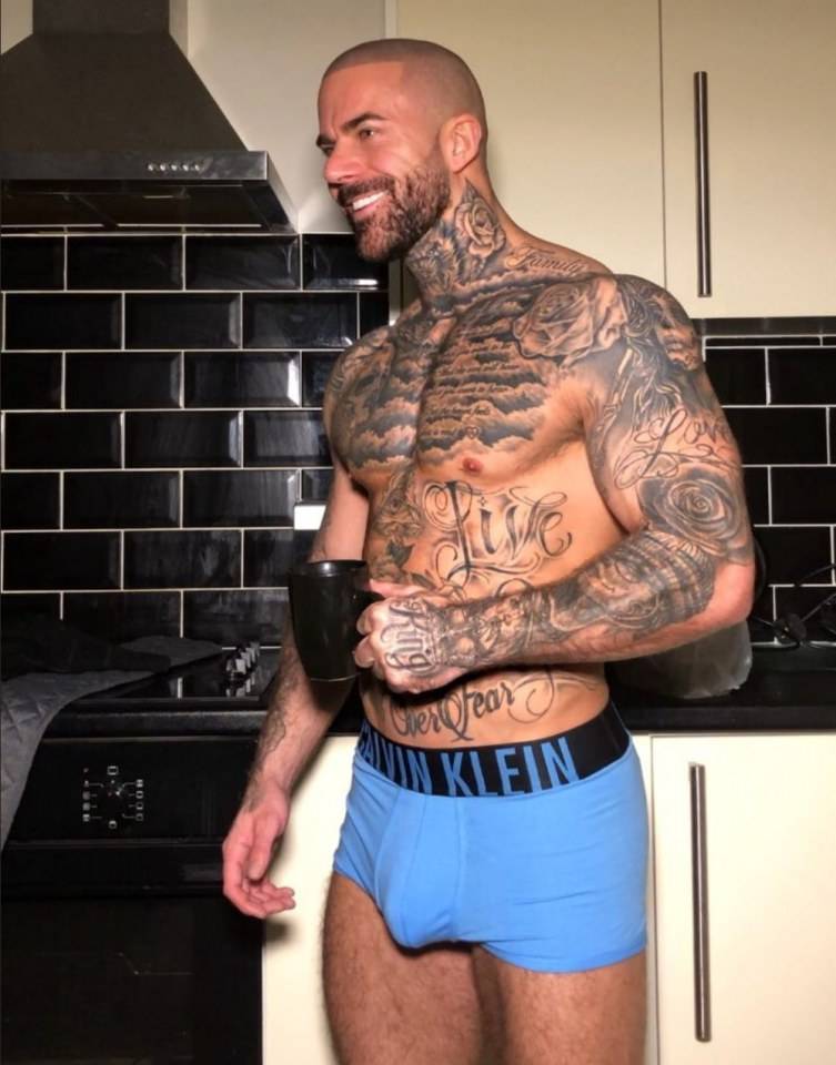 Hot guy in underwear 316