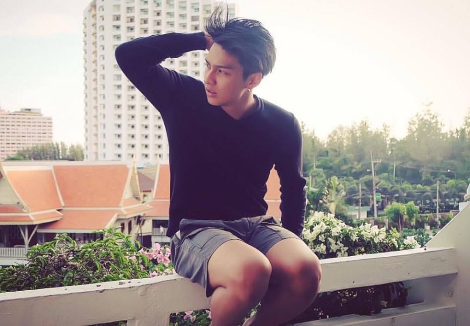 โหน ธนากร