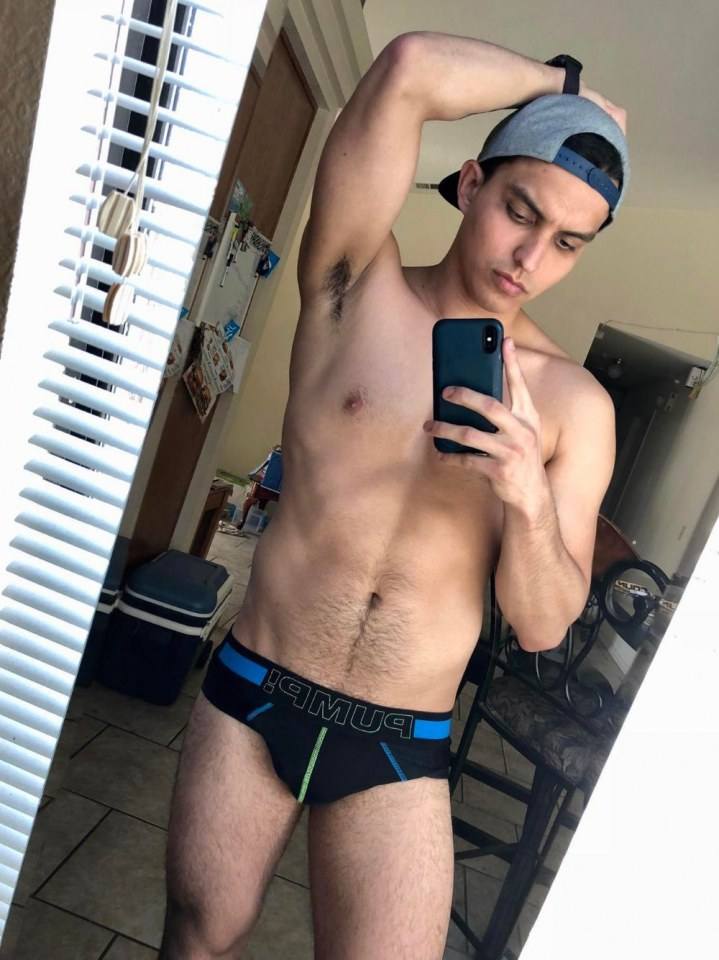 Hot guy in underwear 318