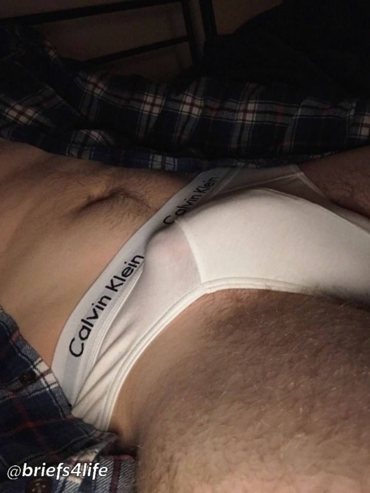 Hot guy in underwear 318