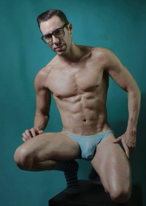 Hot guy in underwear 318