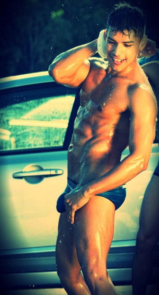Hot guy in underwear 318