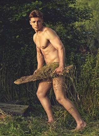 Laurence Hulse จาก warwick rowers