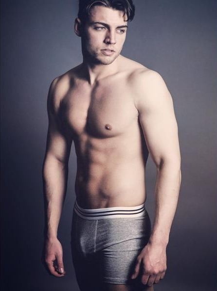 Laurence Hulse จาก warwick rowers