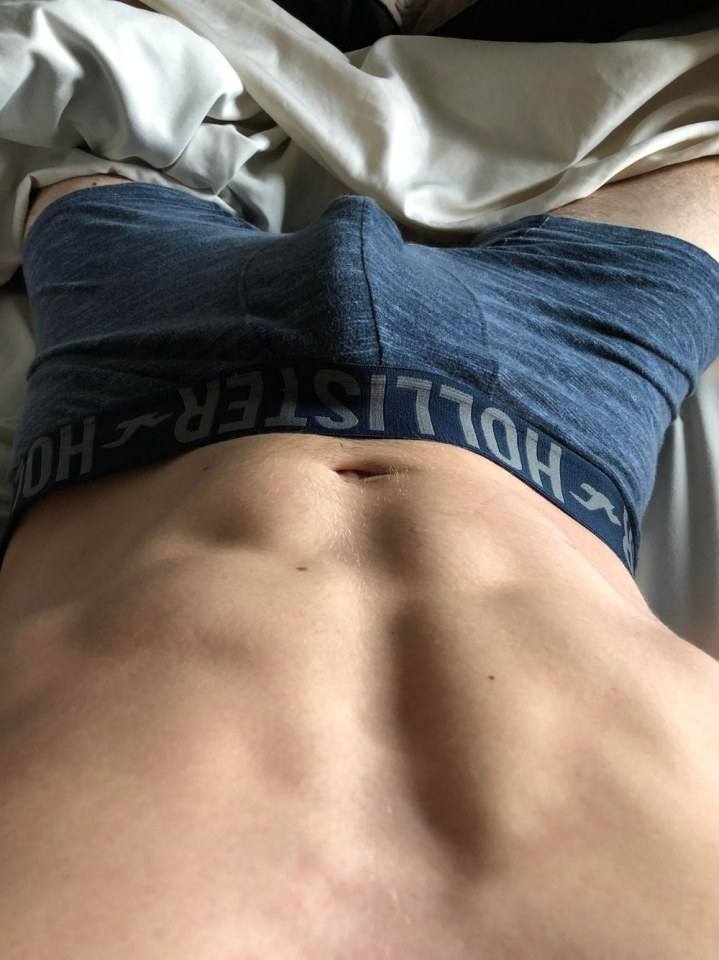 Hot guy in underwear 319