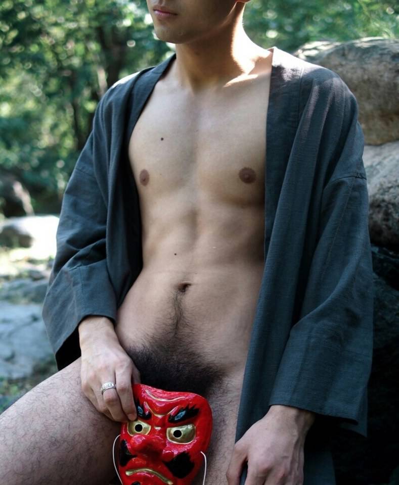 hot male 442 (18+)
