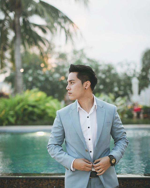 เปิดวาร์ป "เอิร์ธ วิศววิท" ผู้รับบท "หลวงศรียศ" จากละคร "บุพเพสันนิวาส" หล่อ หุ่นดีจริงเชียวเจ้าค่ะ