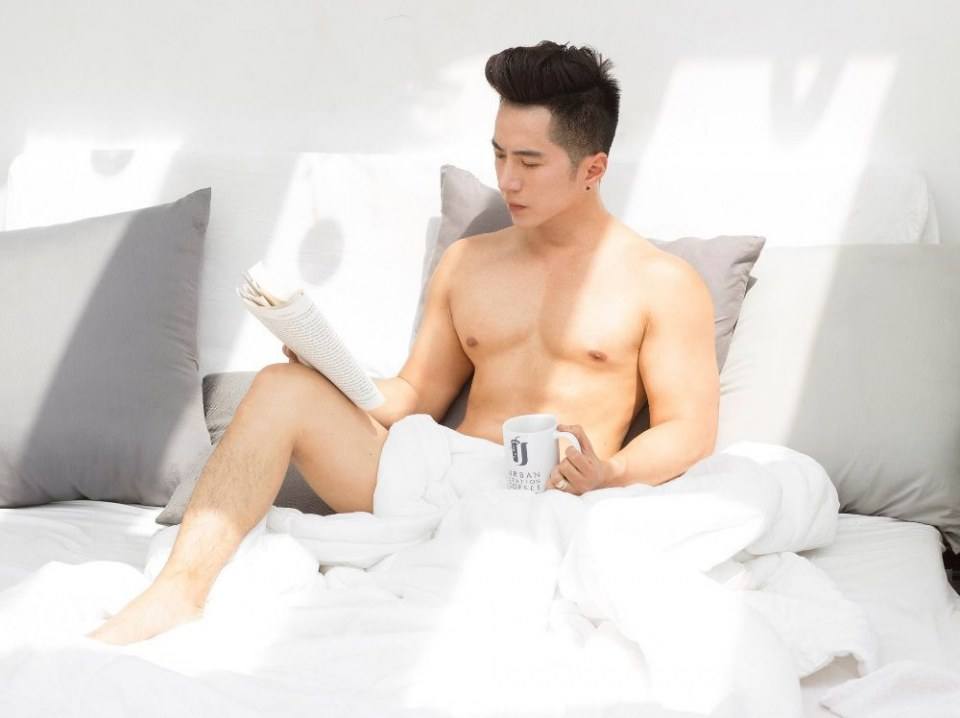 สามีหล่อล่ำ