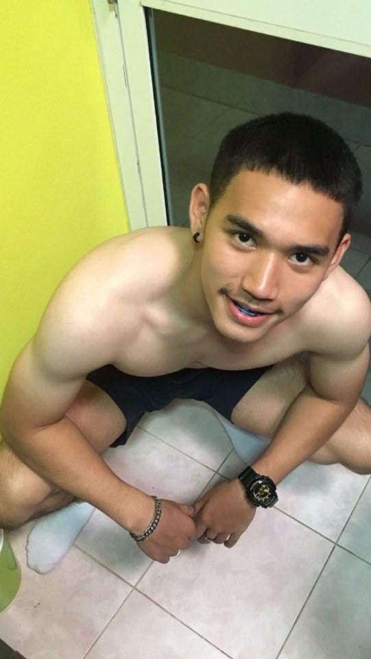 หนุ่มน้อย
