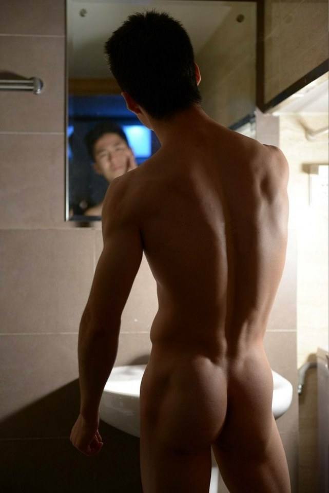 hot male 445 (18+)