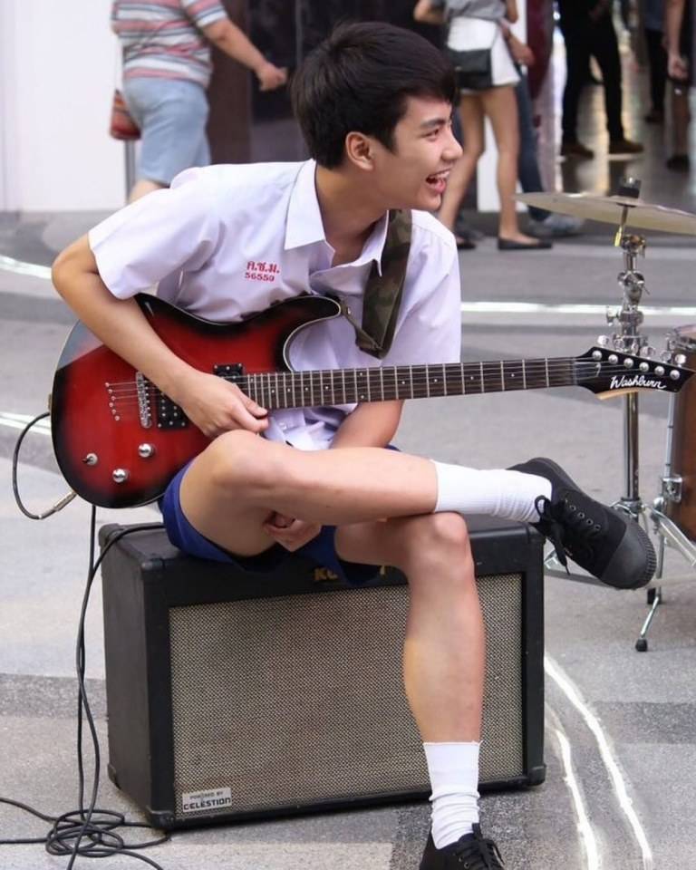 โอม ภวัต