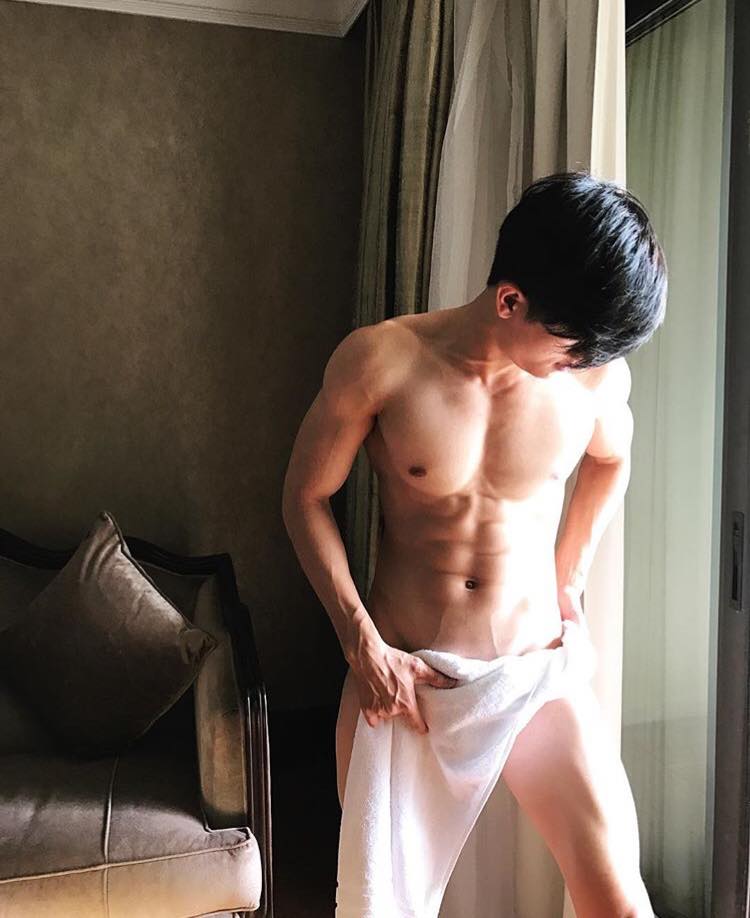 เอาผ้าเช็ดตัวออก รำคาญ