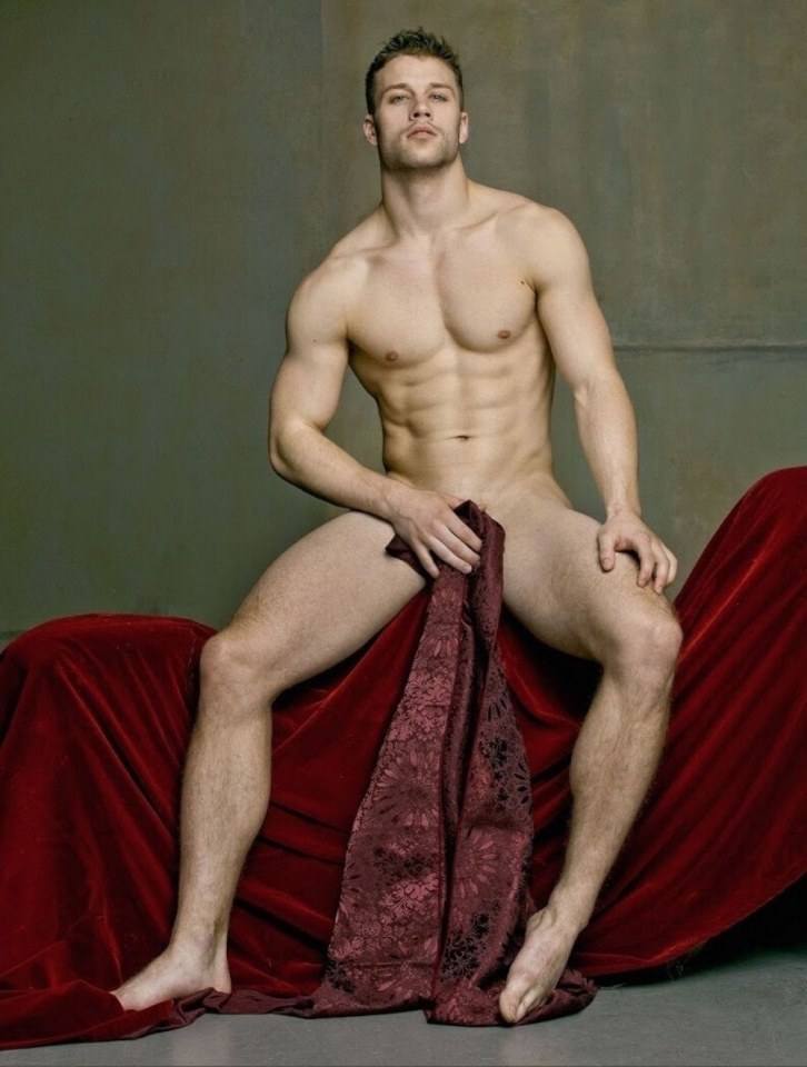 Hot guy in underwear 320