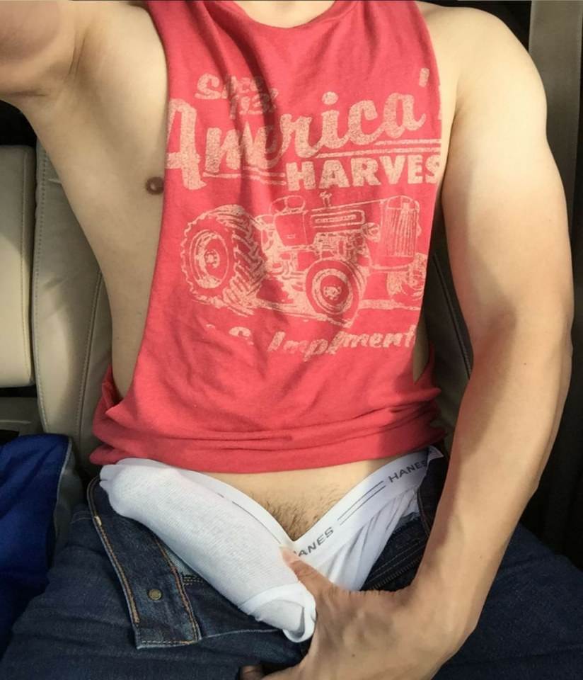 hot male 448 (18+)