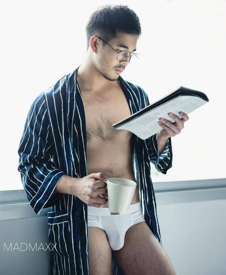 hot male 451 (18+)