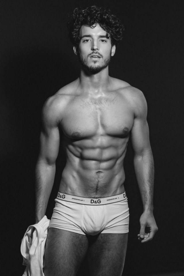 Hot guy in underwear 321