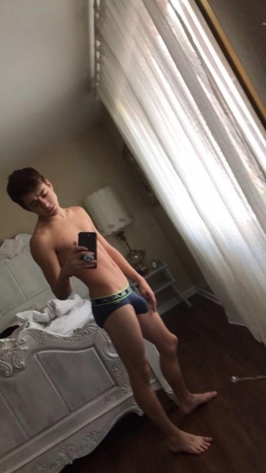 Hot guy in underwear 321