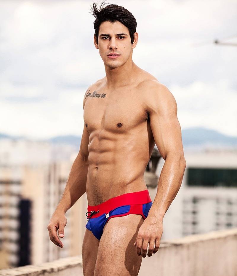 Hot guy in underwear 321