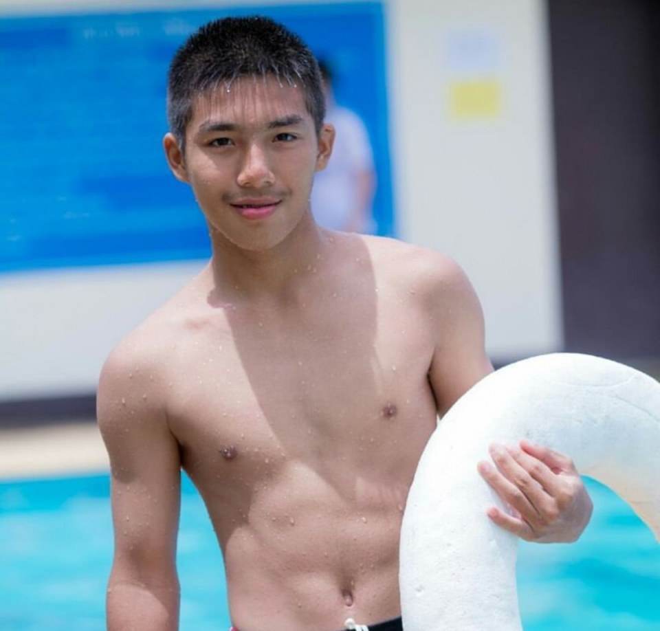 เด็กสมัยนี้ทำไมน่ากินจังครับ