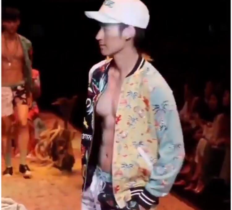 ไอ้จ้อย รับจ๊อบเดินแบบ ขอรับ
