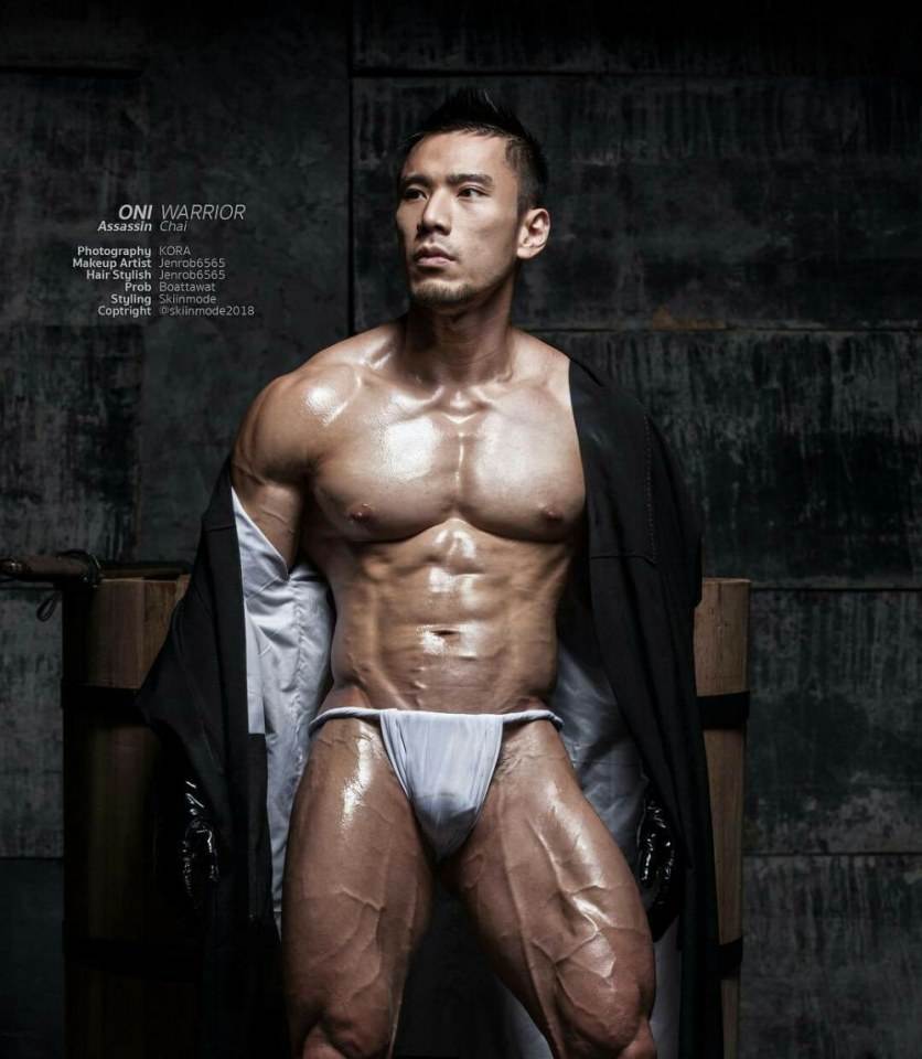 hot male 455 (18+)