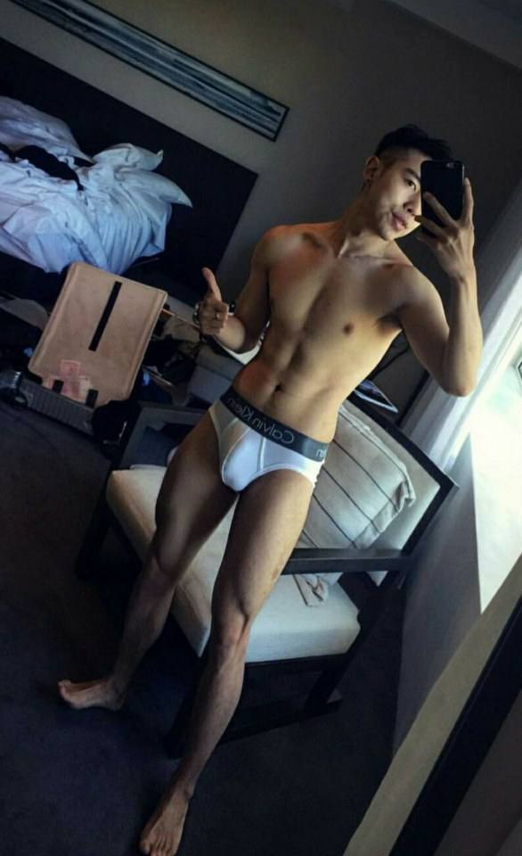 hot male 455 (18+)