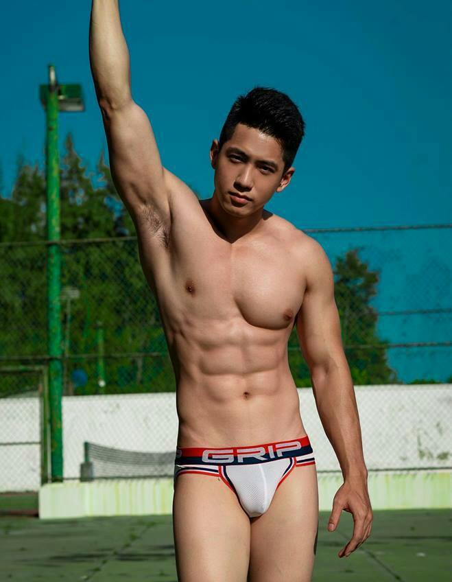 hot male 455 (18+)