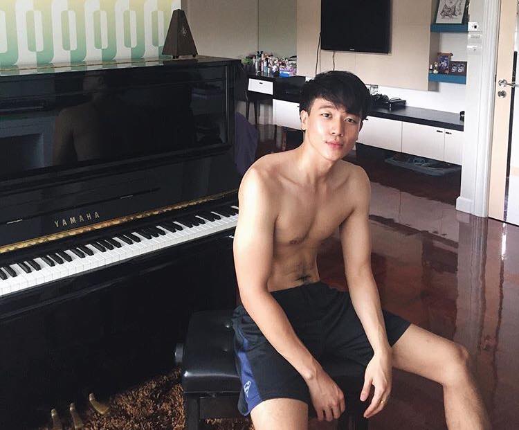 ผู้ชายน่ากอด ๒