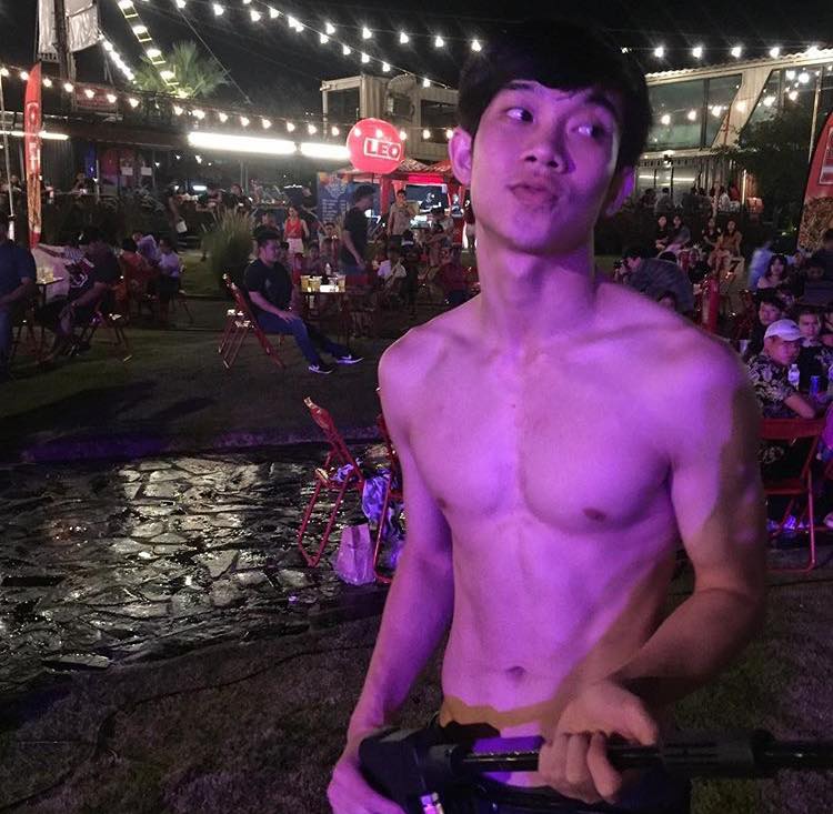 หุ่นแซ่บแต่เด็ก #8