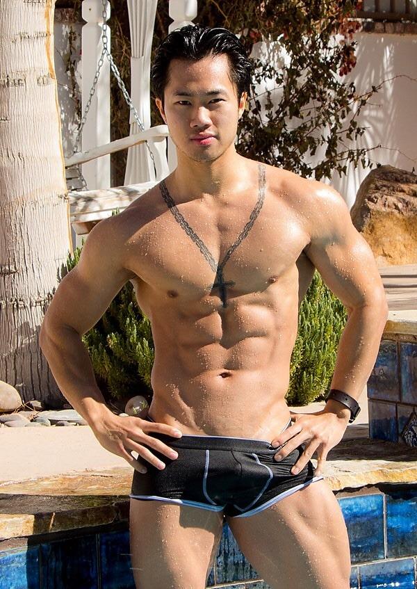 hot male 456 (18+)