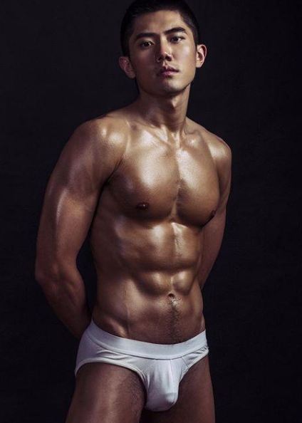 hot male 457 (18+)