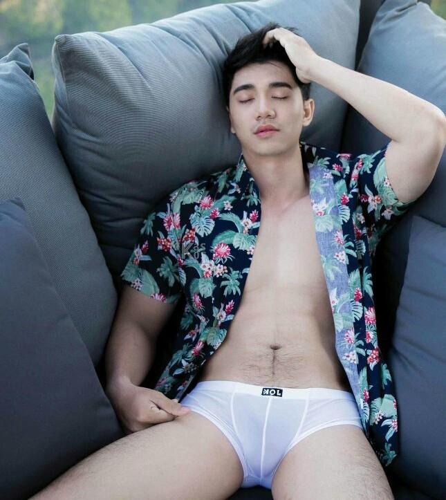 hot male 459 (18+)