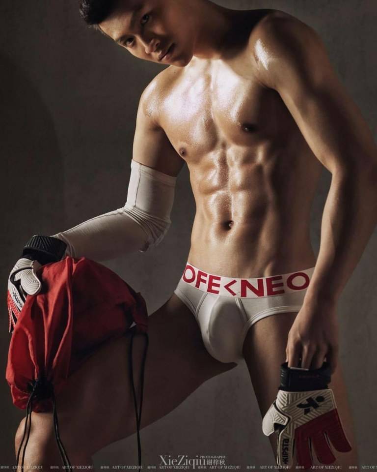 hot male 460 (18+)