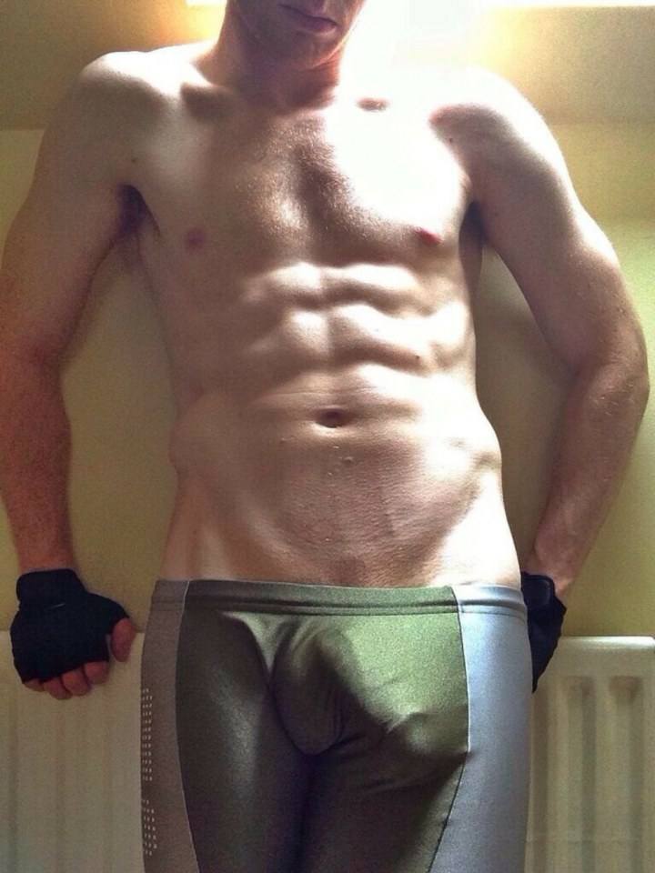 hot male 460 (18+)