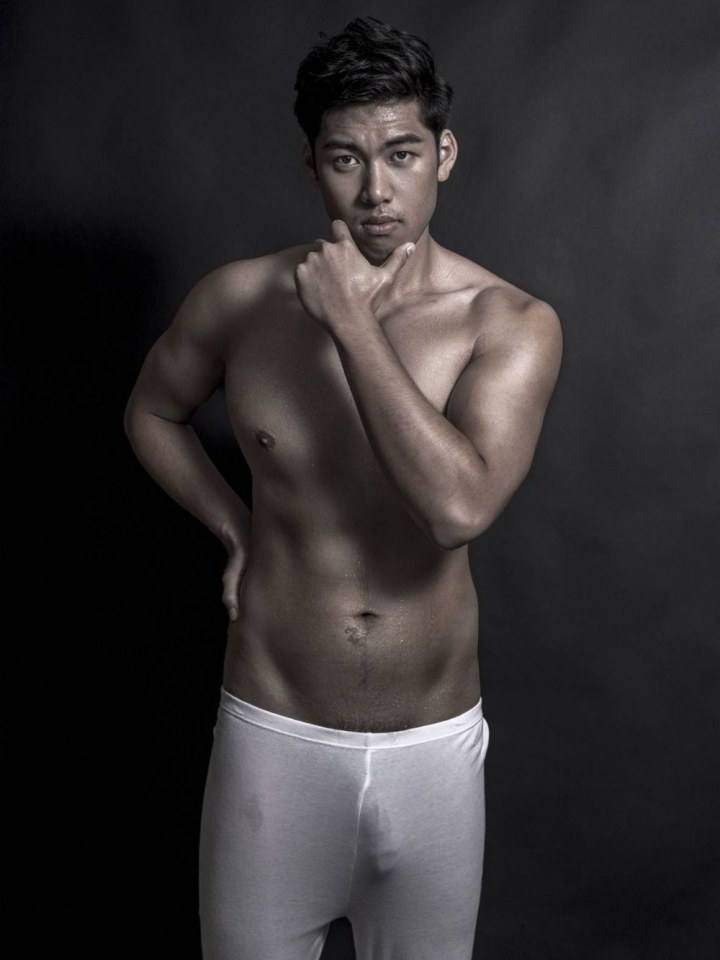 hot male 461 (18+)