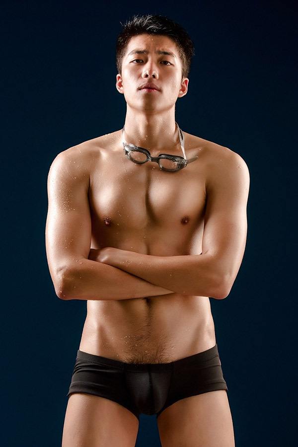 hot male 461 (18+)