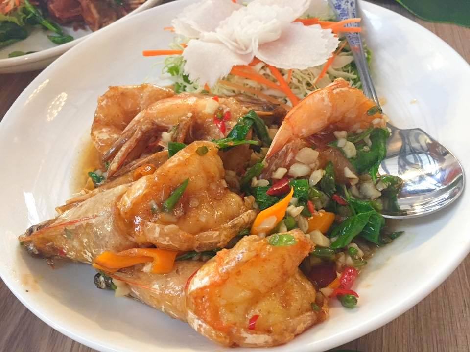 กุ้งซอสมะขาม ร้านอรีส พุทธมณฑลสาย5